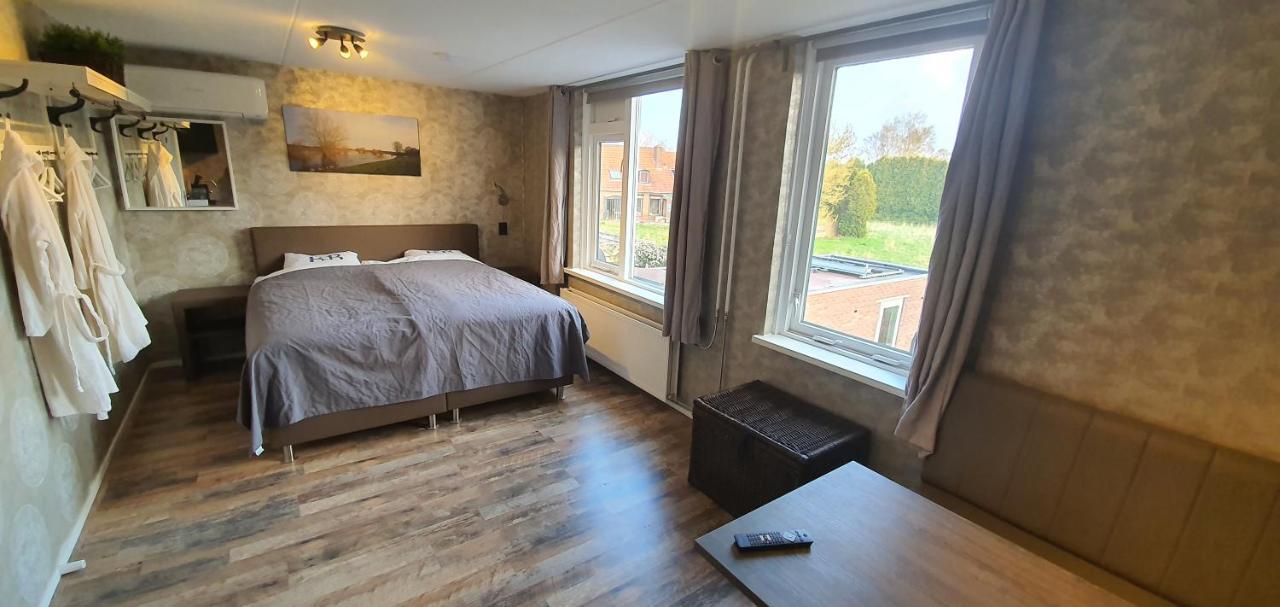 Bed & Budget Mackenzieplaats Wilp 외부 사진
